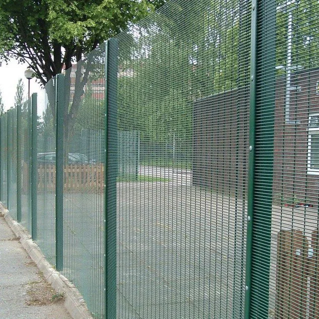 Powder Coated High Security Anti-Climb Farm 358 Wire Mesh Fence.