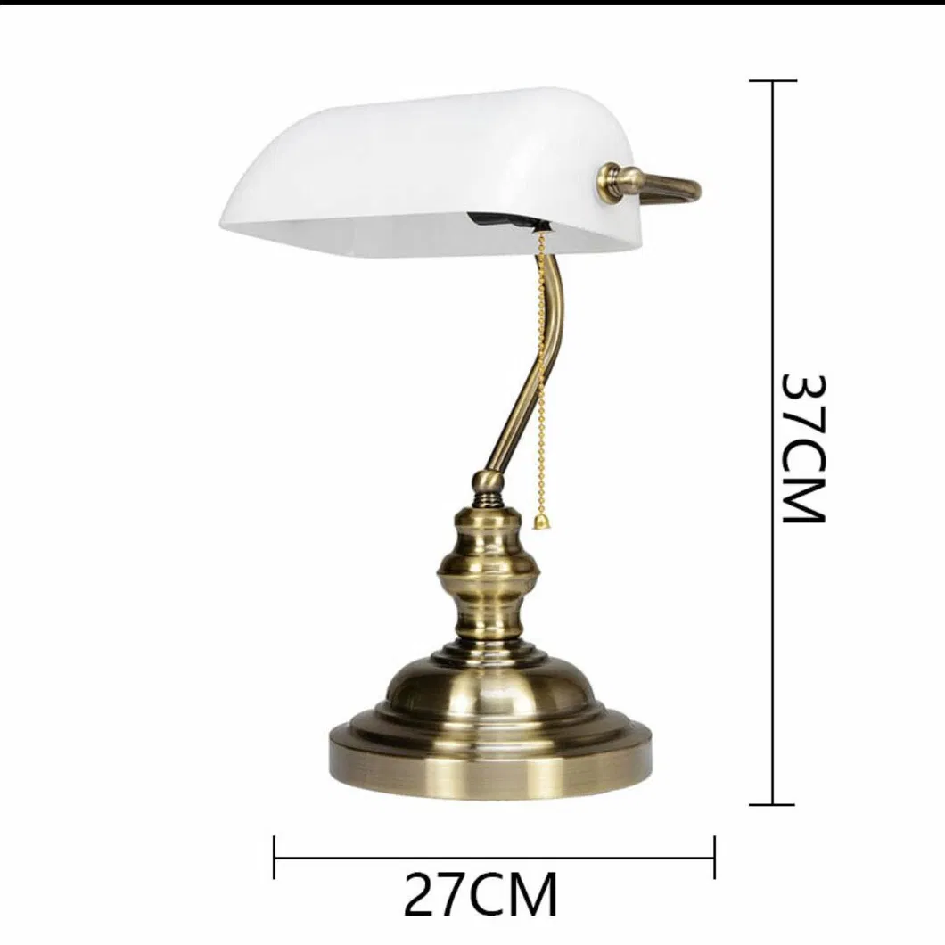 Classic Vintage American Bronze Table Lamp for Elegant Bedrooms
