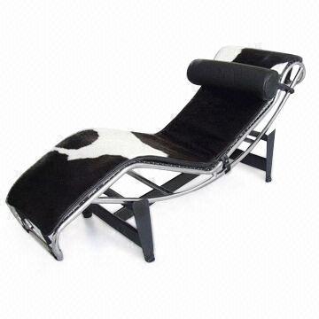 Lounge Chair, Made of Genuine Pony Leather, Measures 1,600 x 530 x 510mm