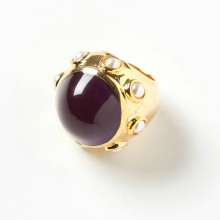 Fashion gemstone ring with big opal and pearl