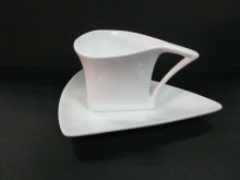 YF27009 cup and saucer