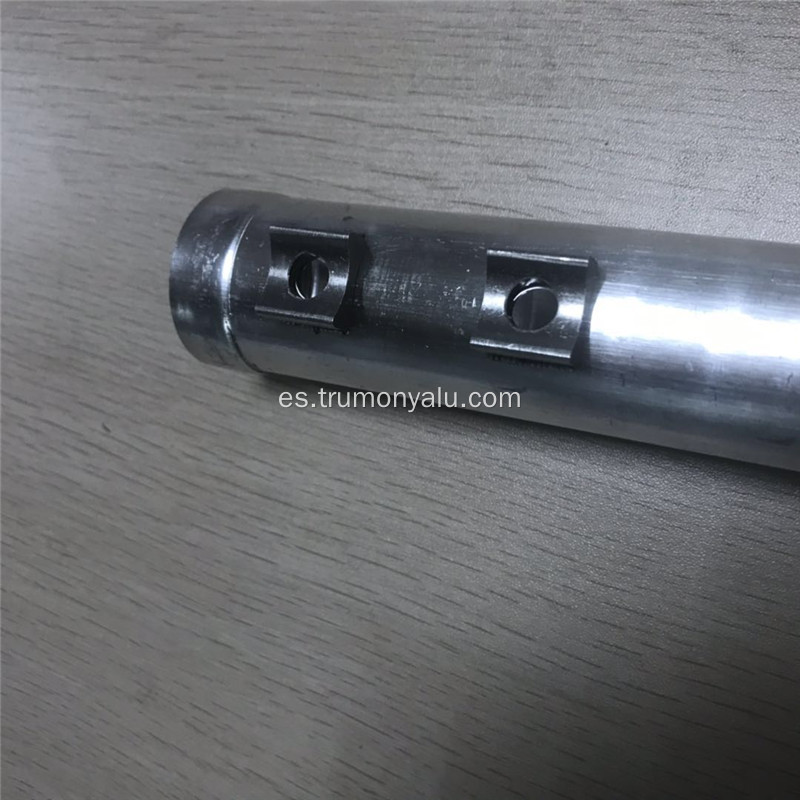 Tubo de almacenamiento de líquido integrado de aluminio para vehículo