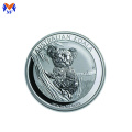 販売用の銀メタル動物硬貨