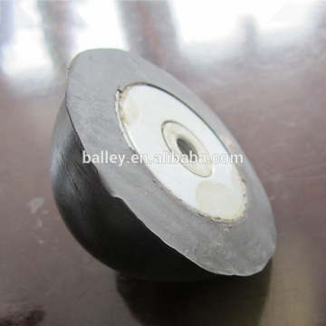 Magnetic rubber recess plug