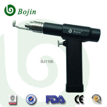 Full-sealed electric saw