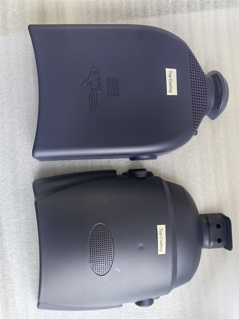 Plastic housing (4) Plastic housing (4)