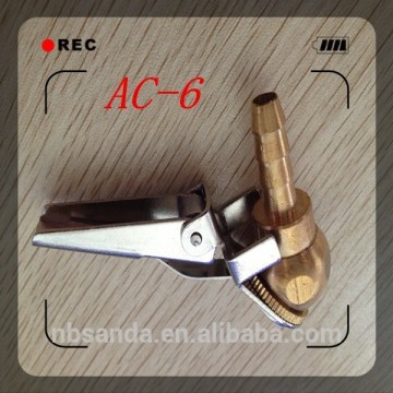 Brass air chuck with clip of tire chucks