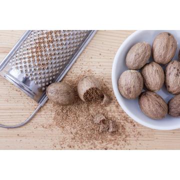 Pure Mace Nutmeg Oil for Food Flavor Additive
