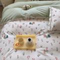 Set di cuscinetti per letti da letto piccolo fresco