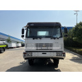 Veículo de entrega de óleo/combustível de lubrificantes off-road SinoTruck 4x4