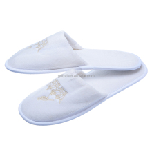 Customized Luxury Velvet Hotel Slippers for Men: Embroidered with Logo, Washable and Disposabl