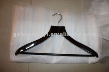 coat hanger branded /wooden hangers wholesale/best price hanger