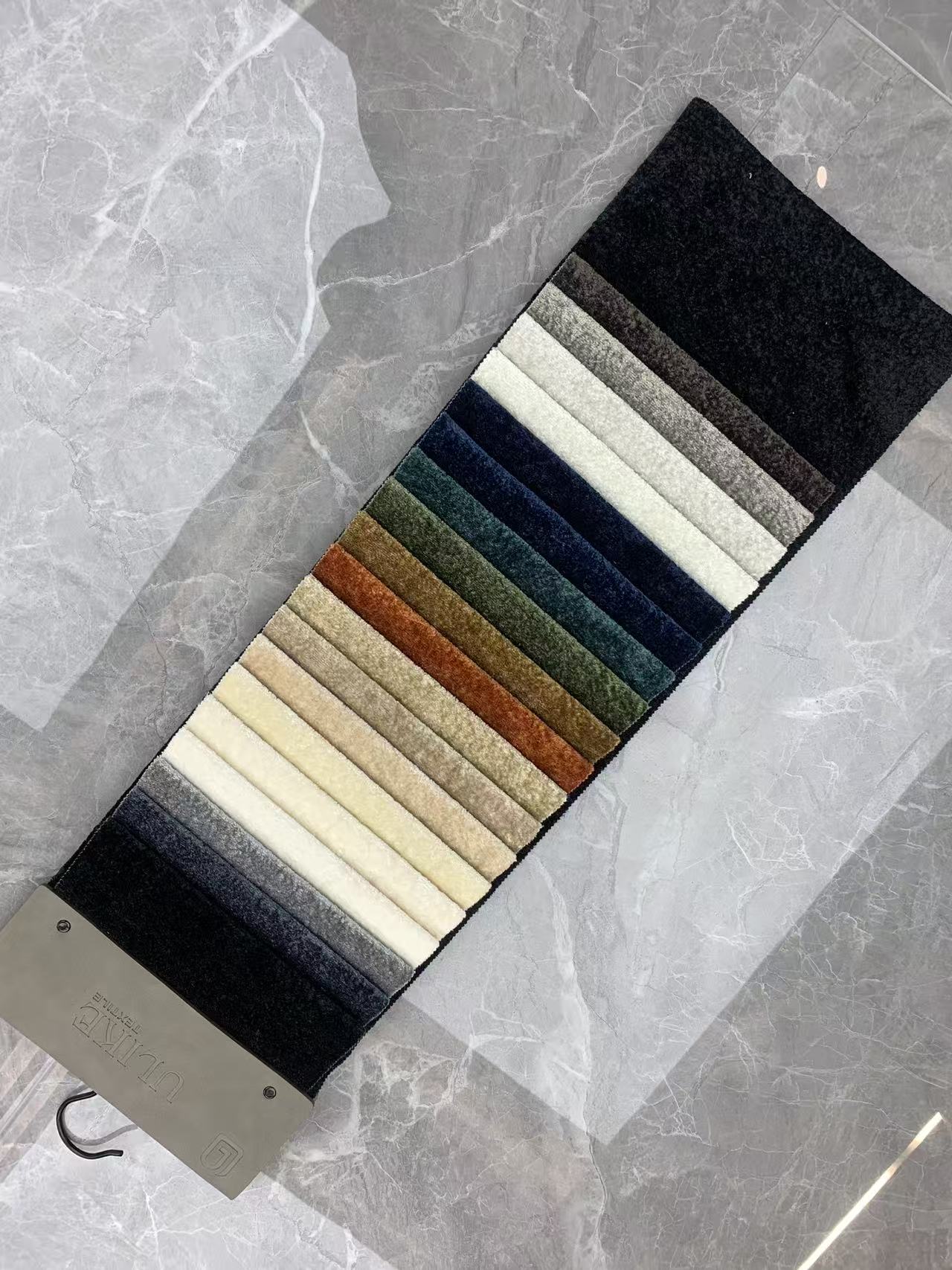 پارچه مخملی جامد کلاسیک برای مبل های مدرن Classic Solid Velvet Fabric for Modern Sofas