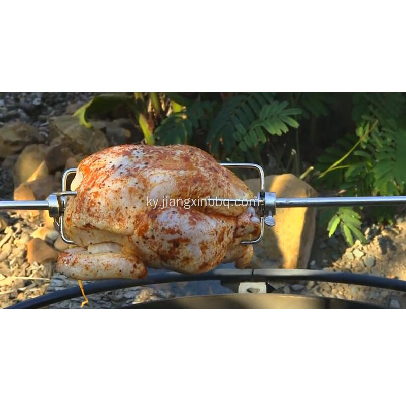 Rotisserie менен сыртта көмүр барбекю гриль