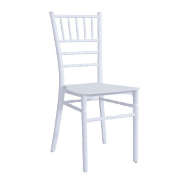 Hot Sale Stackable White Chivari Garden/Outdoor Chair for Banquet and Wedding (PP Plastic)