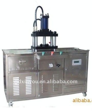 Cosmetic powder compact machine