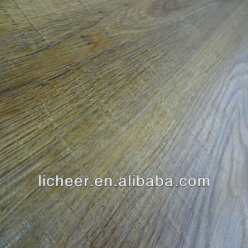 VINTAGE OAK LAMINATE FLOOR