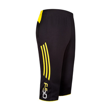 Pantalones de vestimenta cortada de deportes negros