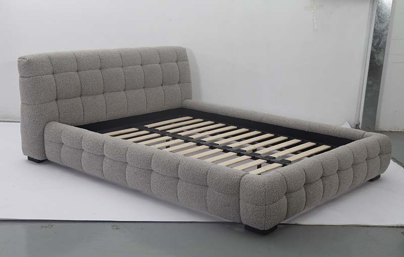 Fabric_tufty_bed_by_B&B_Italia