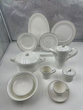 Middle ancient plate yellow porcelain rice bowl