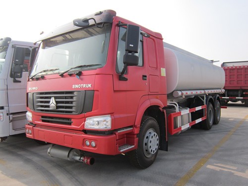 Φορτηγό δεξαμενής καυσίμου Howo Howo Fuel Tank Truck