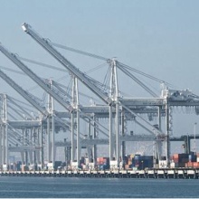 China Professional Double Trolley Quayside Container Gantry Crane Manufacturer