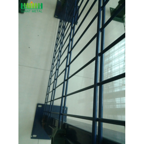 PVC Coated Twill Weave Double Horizontal Wire Fence