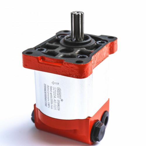 Agricultural harvester external gear pump