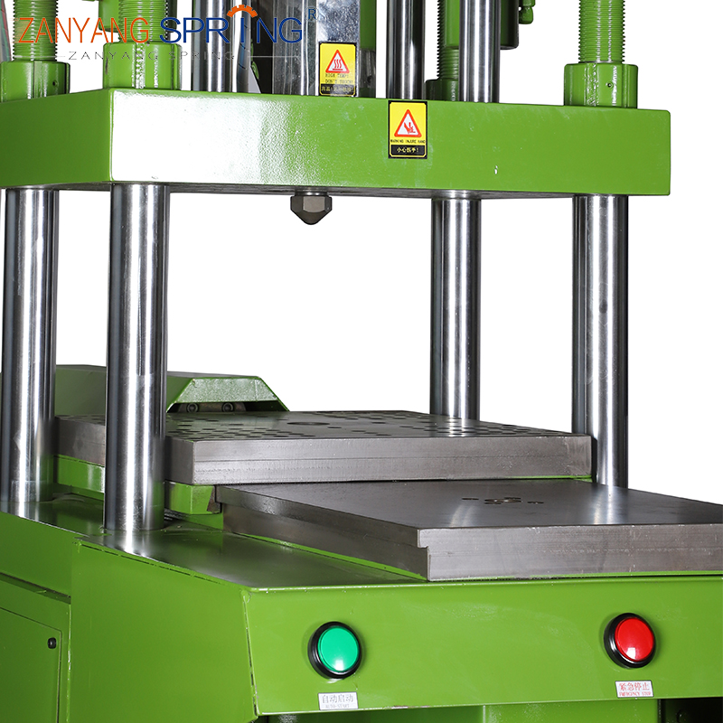 Curl brush handle injection molding machine