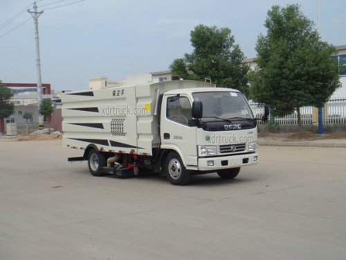 4CBM Dongfeng Street Dust Suction Road Sweeper