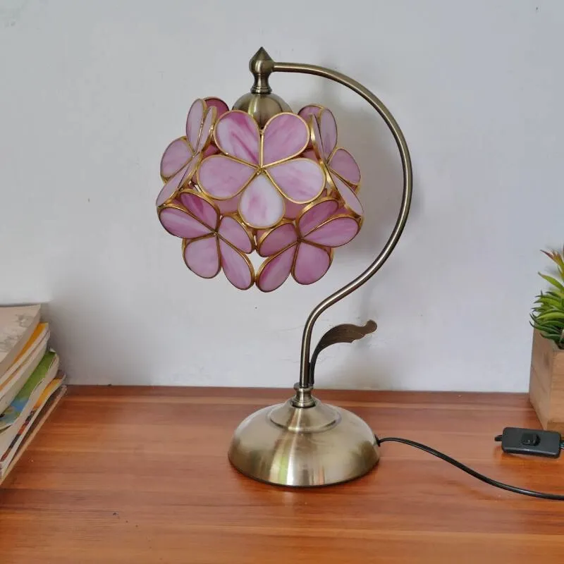 Elegant Floral Table Lamp for a Warm Bedroom Glow