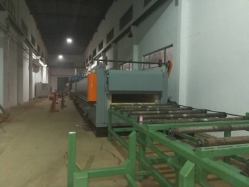 Large roller type annealing furnace