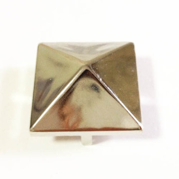 Nickel Pyramid Nailheads 30x30mm