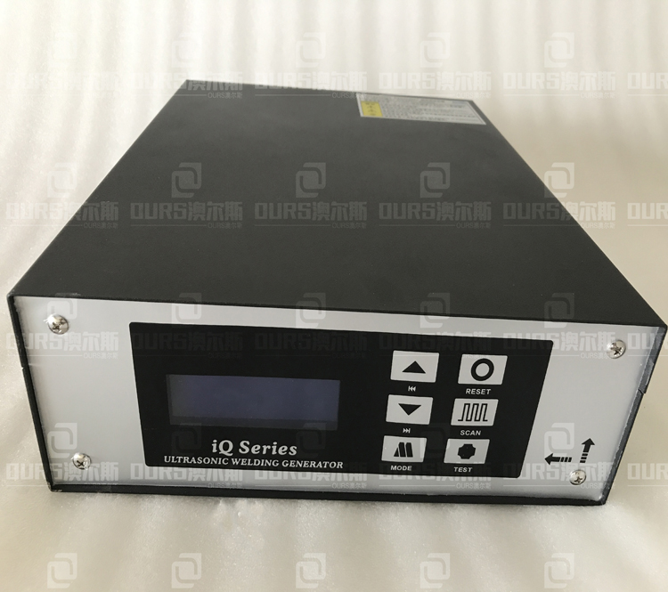 2000W /15 khz or 20khz High power ultrasonic welding generator for plastic welding system