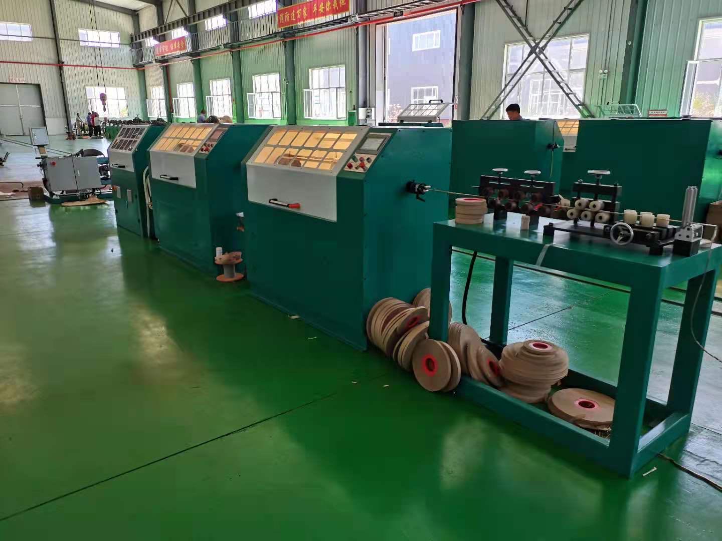 Máquina de grabación Paper taping machine