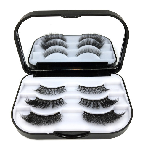 Three pairs magnetic eyelashes in black plastic box