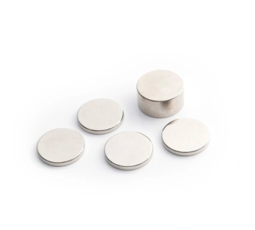 Sintered NdFeb round magnet with saturation magnetization