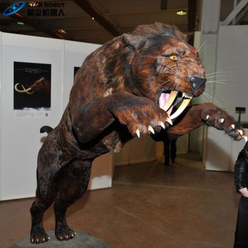 Model Harimau Animatronik Animasi Burung Pijakan