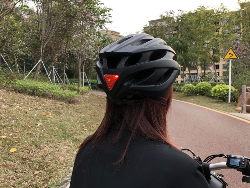 Smart LED Warning light Riding Helmet Electric Scooter and Other bike bicycle Or Motorcycles accessories G-FUN