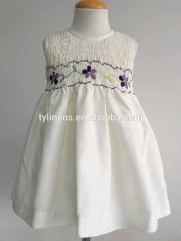 Ivory color shantung children wholesale smocked dresses with flower embroidery