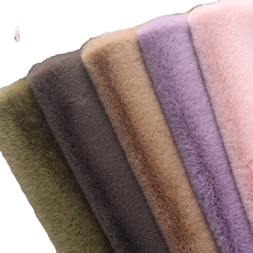 High-Quality 100% Polyester Faux Fur: Ideal for Blankets, Women's Coats, and Pet Blankets