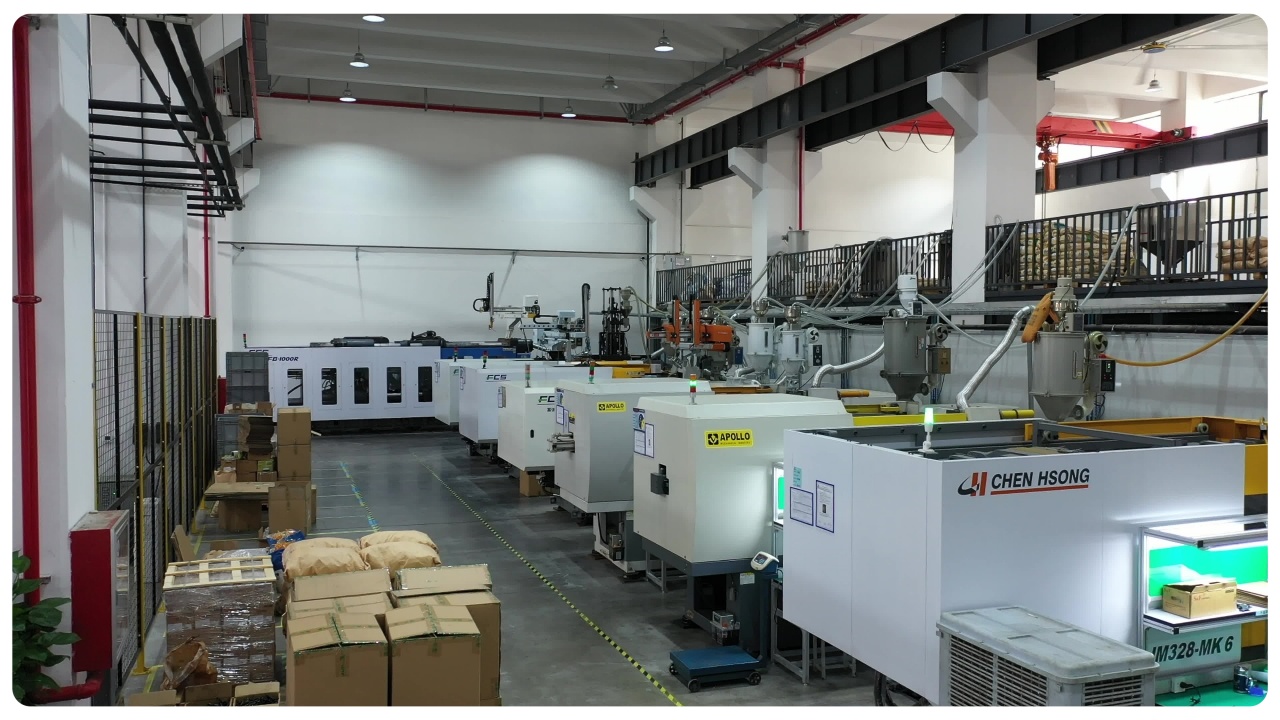 Цех литья под давлением HTD HTD Injection Molding Workshop