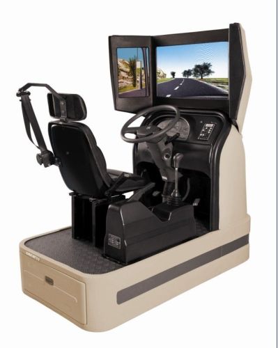 Truck / Car Driver Training Simulator , 32 Inch Lcd Driver Simulators