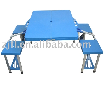 Picnic table