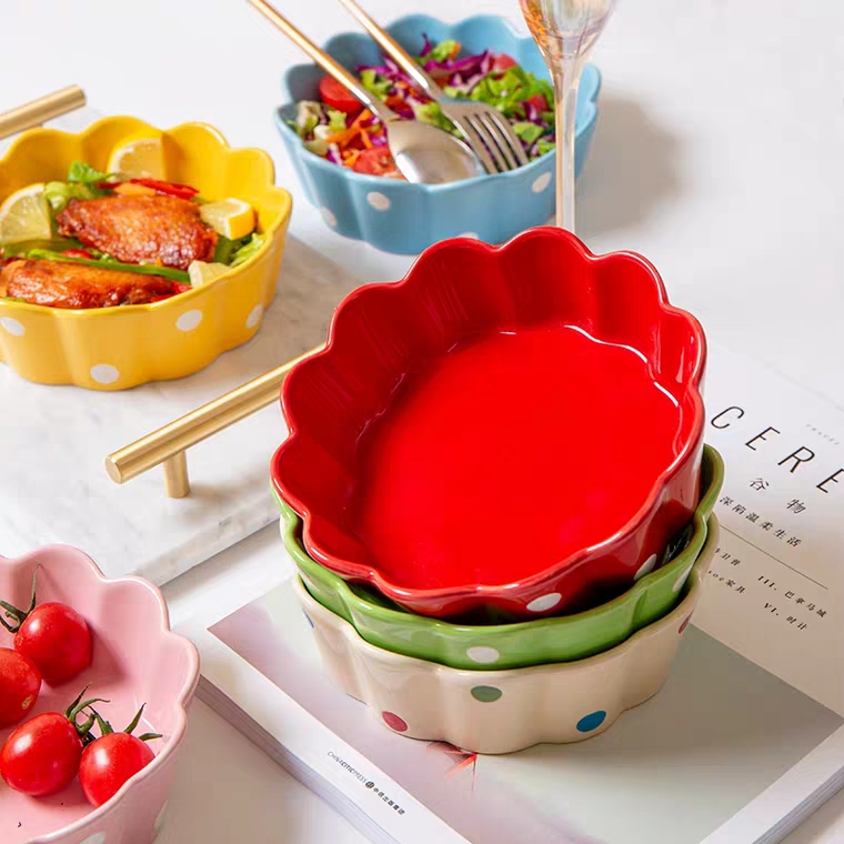 Small Cute Colored Porcelain Reusable Round Baking Bowl Manufacturers Dessert Fruit Salad Polka Dot Serving Ceramic Bowl