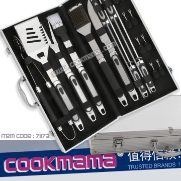 18pcs Deluxe TPR handle bbq tool set with case