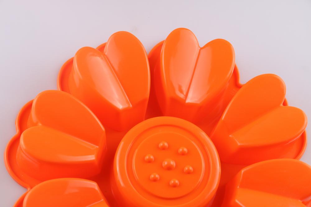 Cake mold in flower shaped