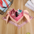 Özel küçük şerit kağıt hediye kutusu kalp şeklinde