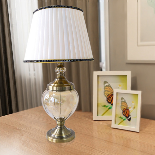 LEDER Witte Tafelstandaard Lamp