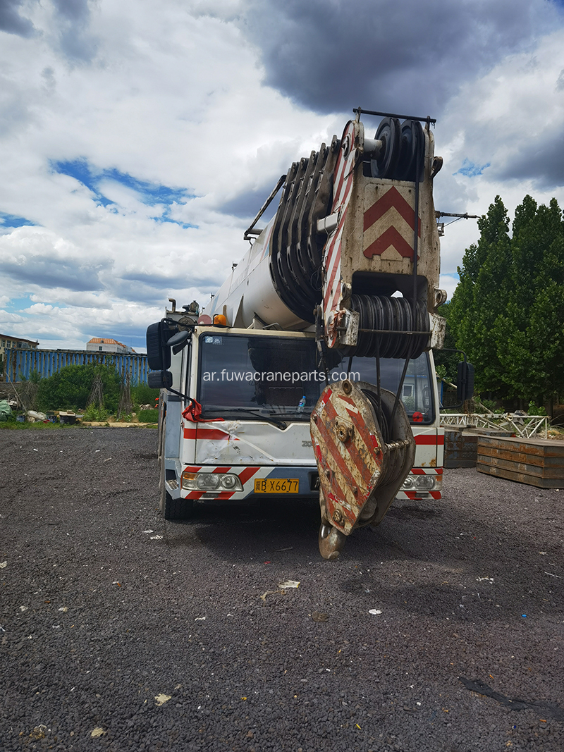 تستخدم Zoomlion Mobile Crane 180T للبيع